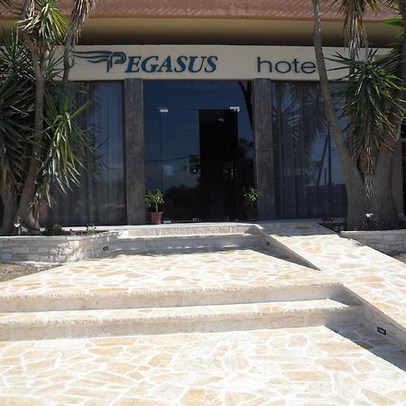 Pegasus Hotel 罗达 外观 照片