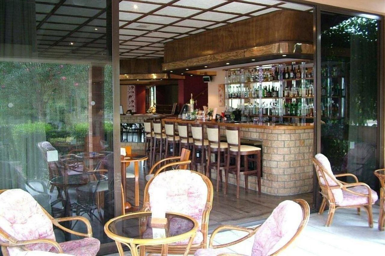 Pegasus Hotel 罗达 外观 照片